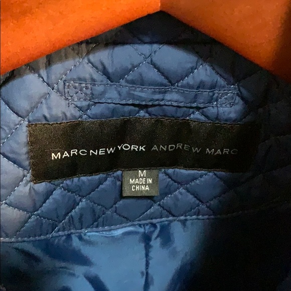 DONATED Puffer vest - Picture 2 of 3